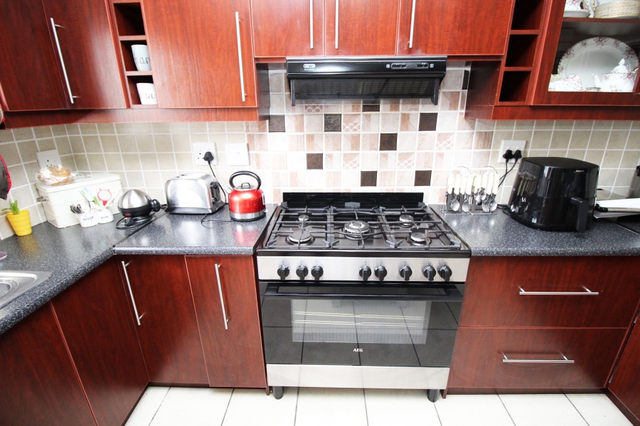 4 Bedroom Property for Sale in Country Club Western Cape